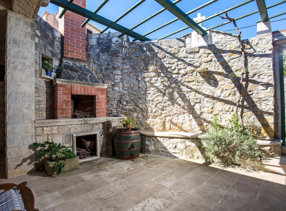 Visilo Stone House Villa Пучишча Екстериор снимка