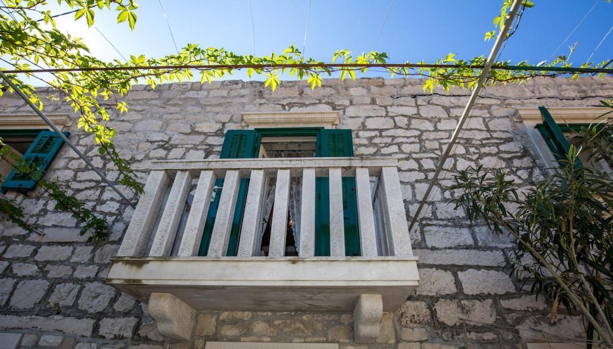 Visilo Stone House Villa Пучишча Екстериор снимка