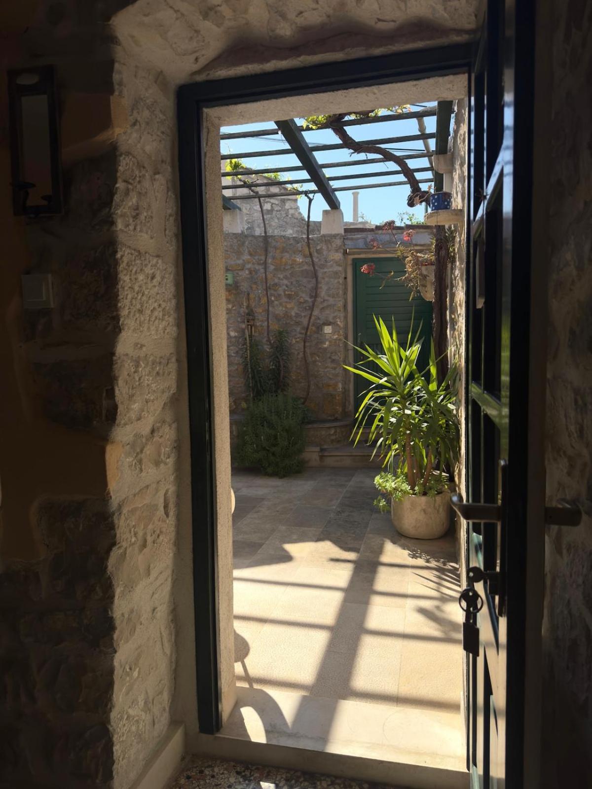 Visilo Stone House Villa Пучишча Екстериор снимка