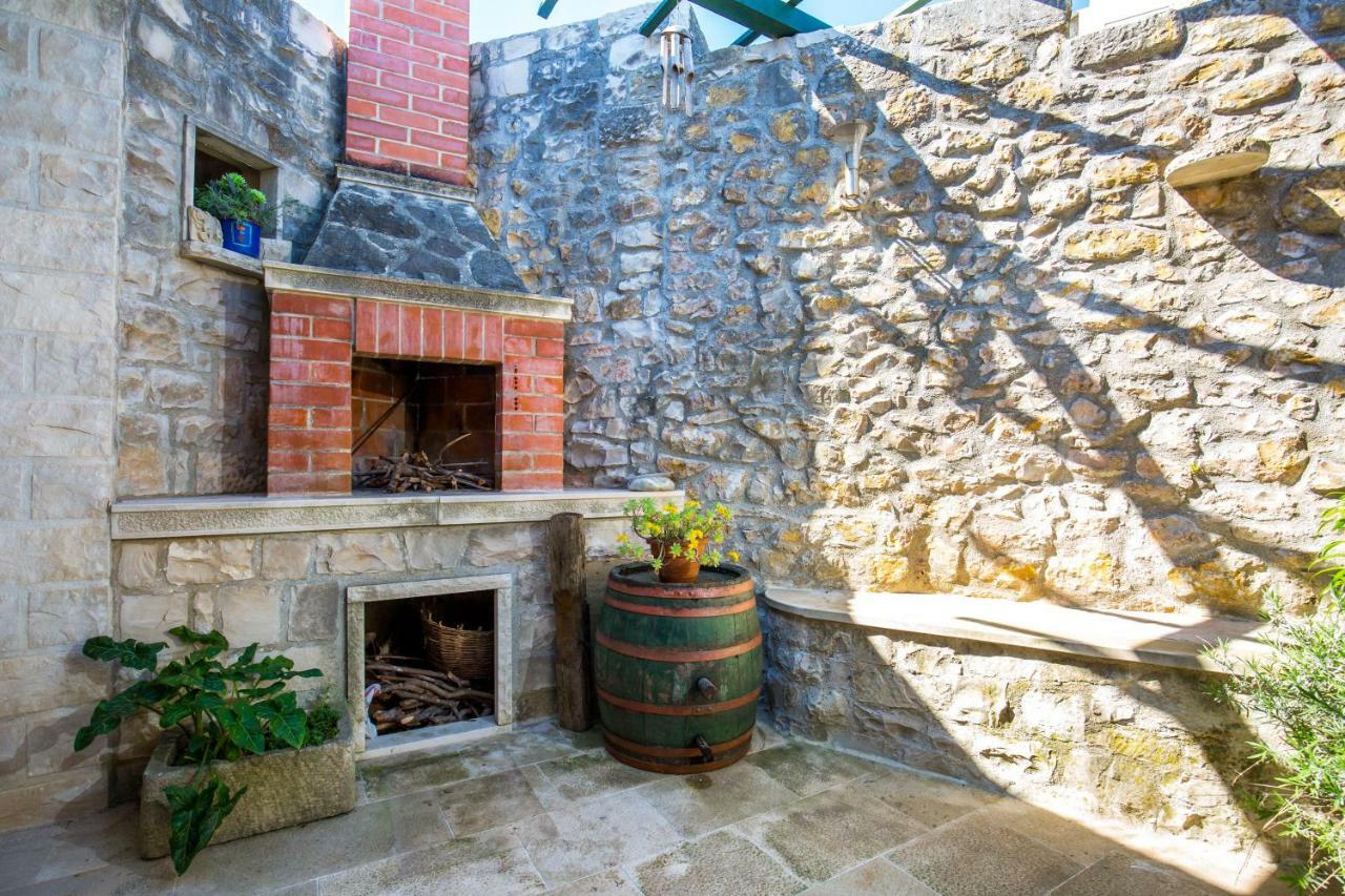 Visilo Stone House Villa Пучишча Екстериор снимка